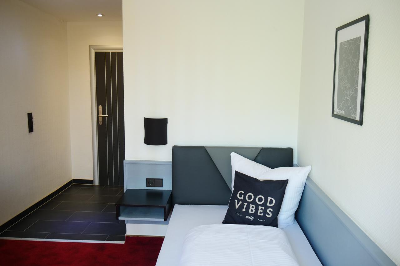 Parkhotel Bergheim Bagian luar foto